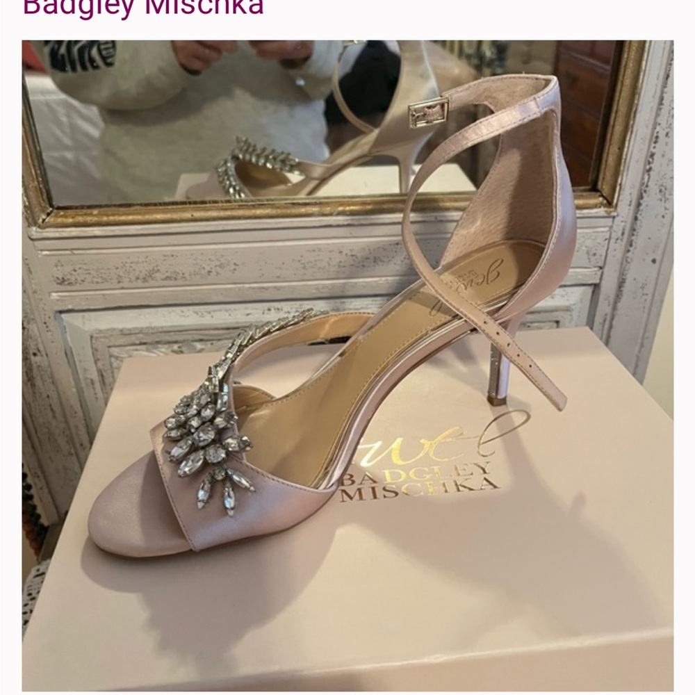 Badgley Mischka Metallic Pink Gold Heels with Station and Jewel Accents Wedding - Picture 4 of 4